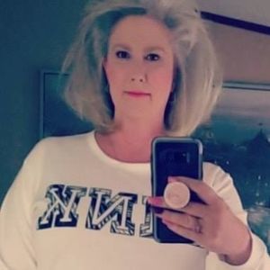 Meet your Posher, Larae